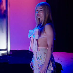 Poppy Nude Photos photo 11