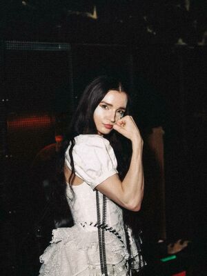 Poppy Nude Photos photo 14