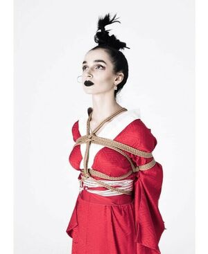 Poppy Nude Photos photo 32