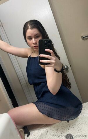 Alinacb Nude Photos photo 18