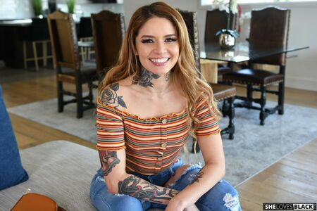 Vanessa Vega Nude Photos photo 14