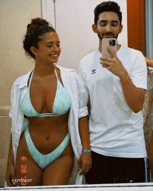 Debora Gomes Nude Photos photo 1