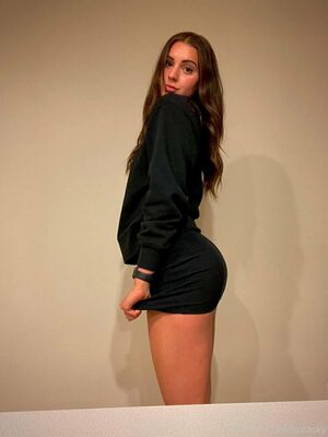 TaviaSky Nude Photos photo 2