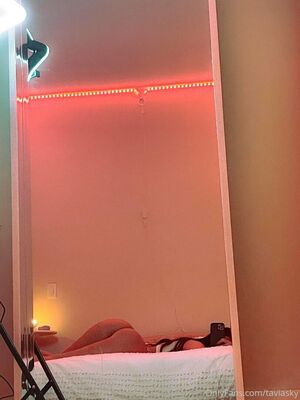 TaviaSky Nude Photos photo 63