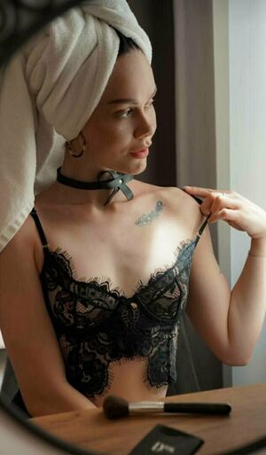 Lilli Clark Nude Photos photo 149