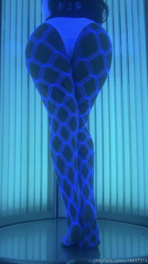 Jennifer Thomson Nude Photos photo 154