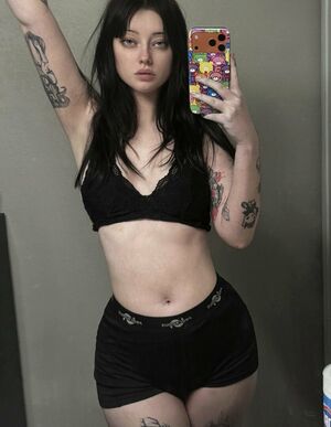Arisa Vurr Nude Photos photo 13