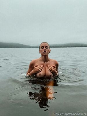 Blondyqueen Nude Photos photo 28