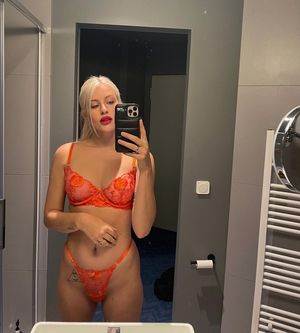 Blondyqueen Nude Photos photo 39