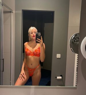 Blondyqueen Nude Photos photo 40