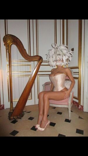Bianca Censori Nude Photos photo 15