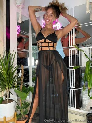 Aprilblazefree Nude Photos photo 35