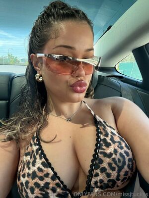 Missjtuckss Nude Photos photo 45