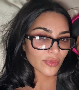 Kim Kardashian Nude Photos photo 59