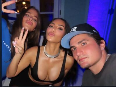 Kim Kardashian Nude Photos photo 90