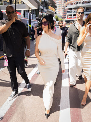 Kim Kardashian Nude Photos photo 120