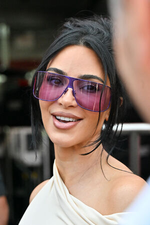 Kim Kardashian Nude Photos photo 146