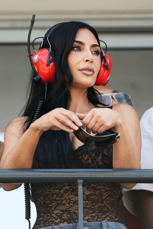 Kim Kardashian Nude Photos photo 207
