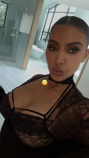 Kim Kardashian Nude Photos photo 215