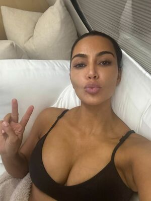 Kim Kardashian Nude Photos photo 216