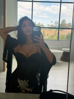 Kim Kardashian Nude Photos photo 217