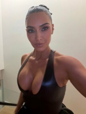Kim Kardashian Nude Photos photo 219