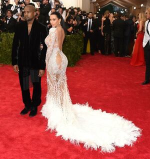 Kim Kardashian Nude Photos photo 227