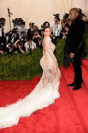 Kim Kardashian Nude Photos photo 234