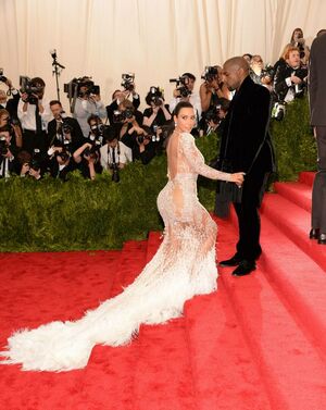 Kim Kardashian Nude Photos photo 242