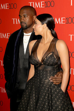 Kim Kardashian Nude Photos photo 259