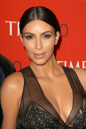Kim Kardashian Nude Photos photo 261