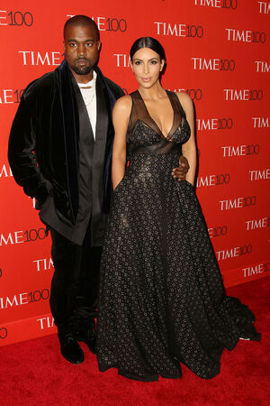 Kim Kardashian Nude Photos photo 276