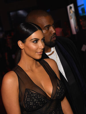Kim Kardashian Nude Photos photo 288