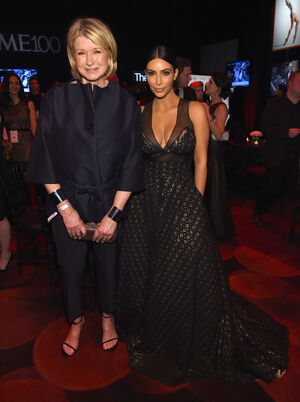 Kim Kardashian Nude Photos photo 289
