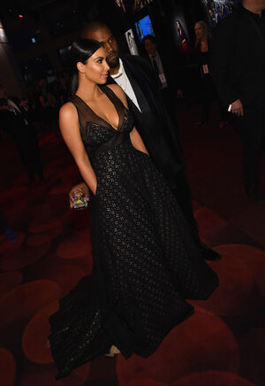 Kim Kardashian Nude Photos photo 292