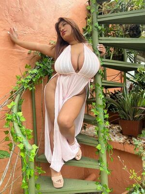 Angiefoxxylove Nude Photos photo 149
