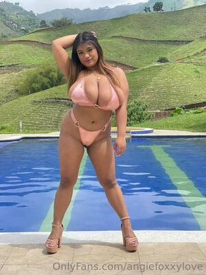 Angiefoxxylove Nude Photos photo 183