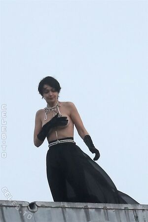 Aaliyahhadid Nude Photos photo 133