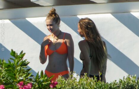 Aaliyahhadid Nude Photos photo 155