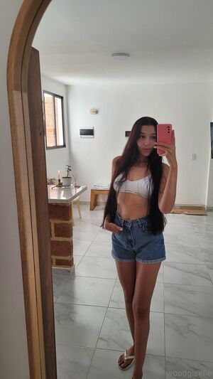 WoodGiselle Nude Photos photo 26