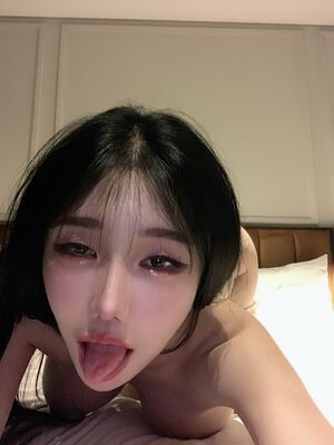 Yunjini Nude Photos photo 58
