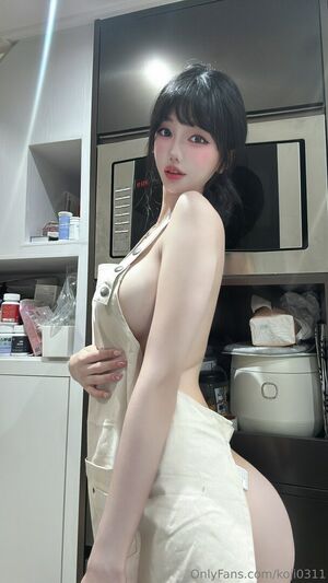 Yunjini Nude Photos photo 156