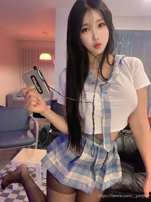 Yunjini Nude Photos photo 194