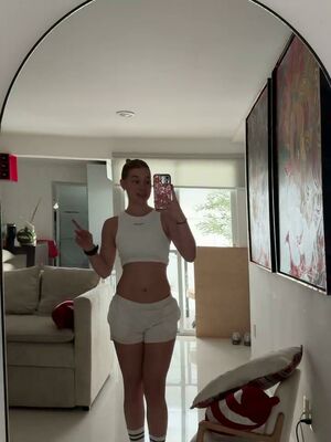 Hanna Marnere Nude Photos photo 19