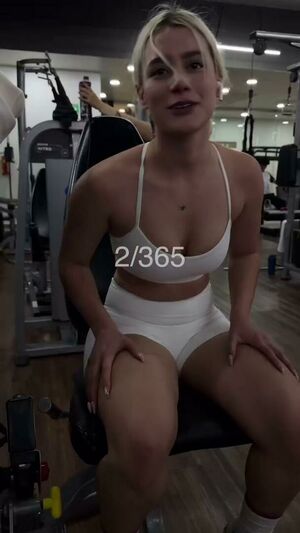 Hanna Marnere Nude Photos photo 49