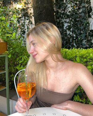 Hanna Marnere Nude Photos photo 145