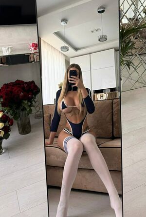 Milanasw Nude Photos photo 32