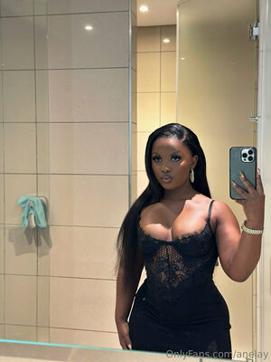 Anelay Nude Photos photo 32
