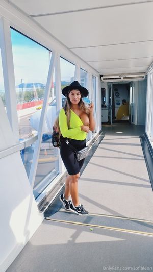 Sofia Leon Nude Photos photo 22