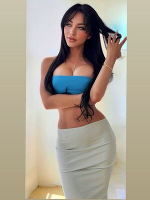 Derly Celis Nude Photos photo 1